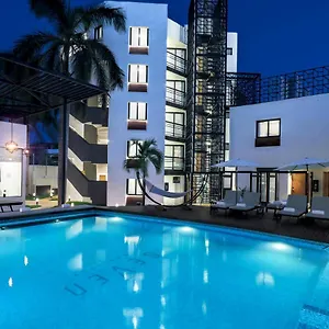 Seven Boutique Cancun